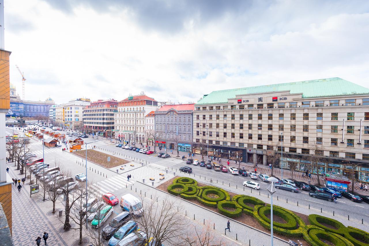Wenceslas Square Apartment Praha Bagian luar foto